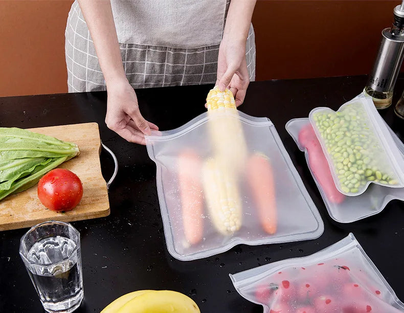 Showlu Smart General reusable food storage bags in various sizes, featuring clear silicone material and secure sealing.