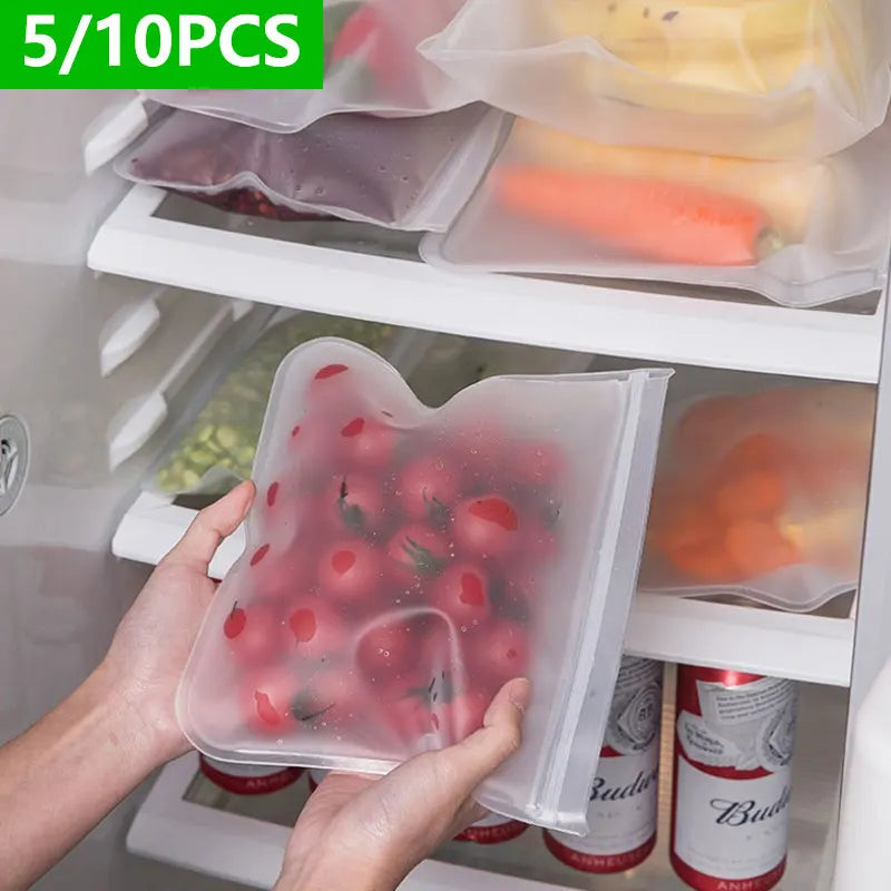 Showlu Smart General reusable food storage bags, clear silicone with green sealing zippers, ideal for storing snacks and leftovers.