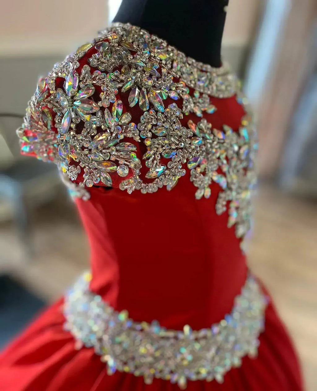 Red Sleeveless Flower Girl Dresses For Wedding Satin Crystal Floor Length Baby Girl Birthday Dresses for Photoshoot Customized