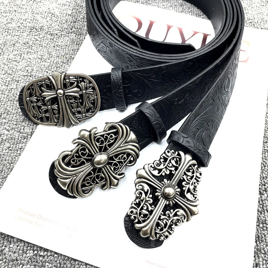 Retro men's bohemian style belt with punk and Y2K design, featuring personalized details, suitable for jeans, dresses, and casual wear.