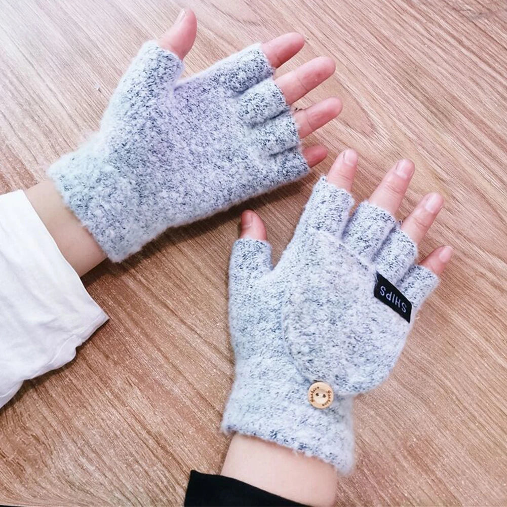 Showlu Smart General USB rechargeable hand warmer with compact design and digital display, ideal for warming hands in cold weather.