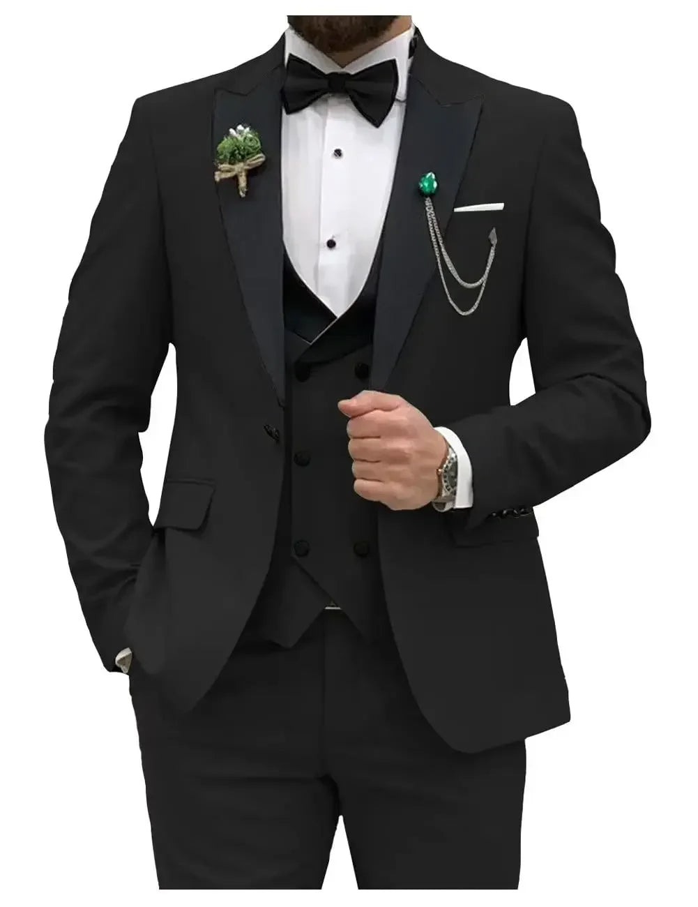 Royal blue men's 3-piece slim fit suit by Showlu Fashion, featuring a double-breasted blazer, vest, and matching trousers.