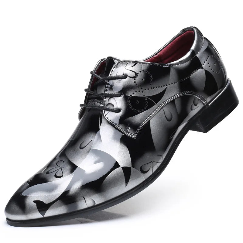 Men's retro floral oxford shoes by Showlu Fashion with pointed toe, lace-up derby dress shoes in a stylish floral pattern.