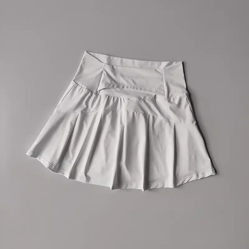 High-waist summer sports shorts with lining, ideal for yoga, running, tennis, and golf, in a breathable quick-dry fabric.