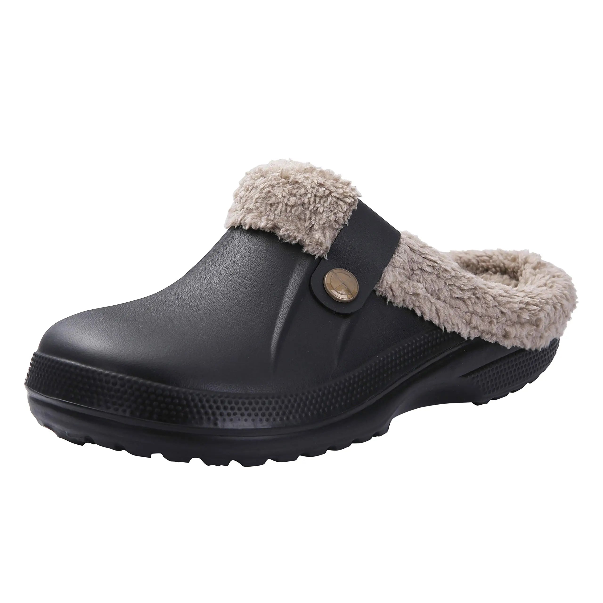 Fuzzy men's waterproof slippers with warm fur lining, anti-slip sole, suitable for indoor and outdoor use, in a cozy garden shoe style