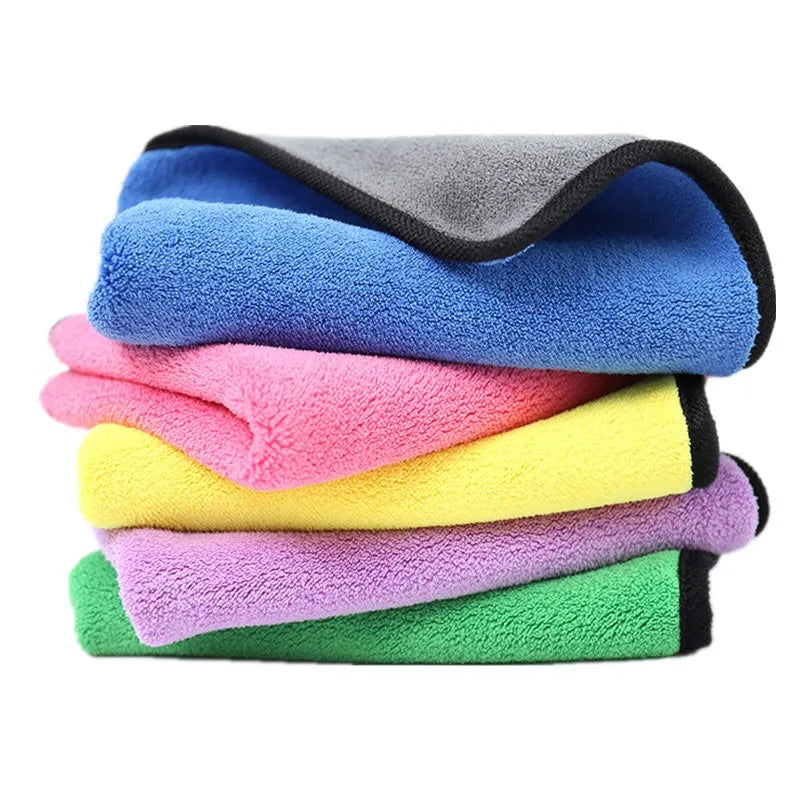 Soft coral fleece pet towel for puppies and cats, quick-drying, absorbent, double-sided bath towel for cleaning and drying pets.