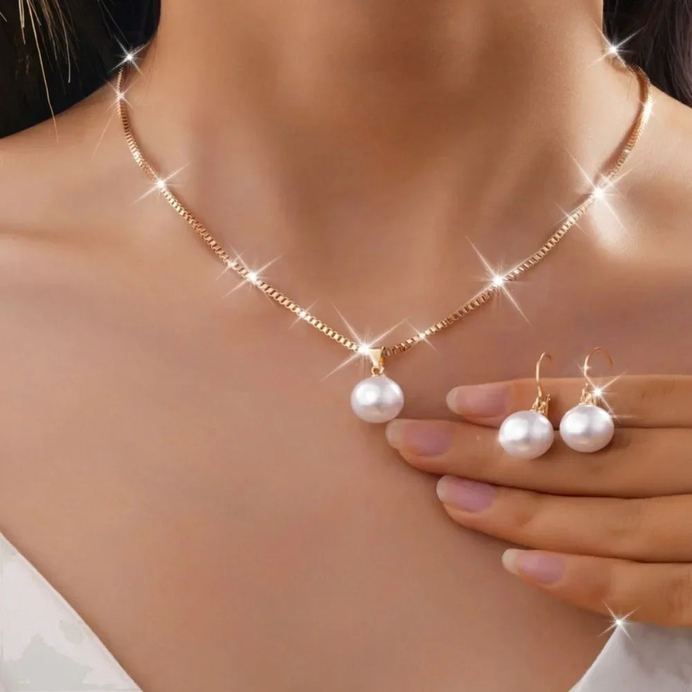 Imitation pearl necklace and earrings vintage jewelry set by Showlu Fashion, featuring elegant pearl accents and classic design.
