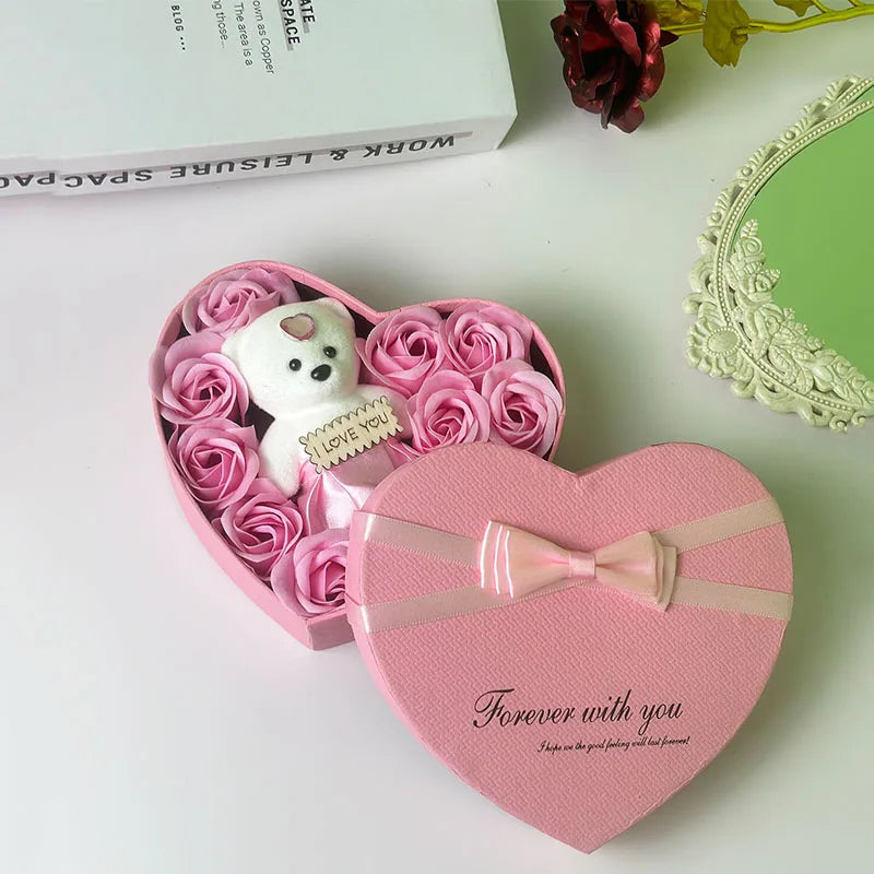 Red rose love gift box from Showlu Fashion Store, perfect for romantic occasions like anniversaries and Valentine's Day.