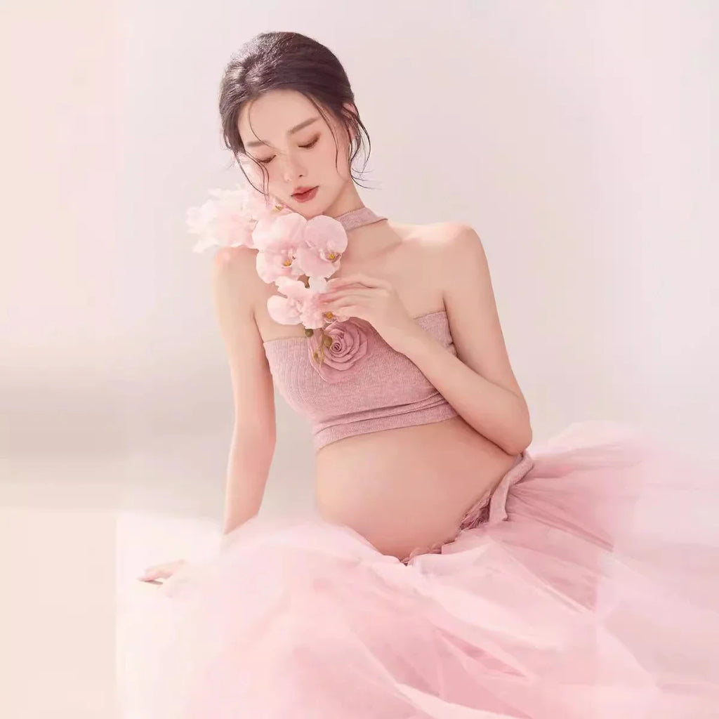 Pink tube top and mesh tutu skirt from Showlu Maternity Photography Outfit, perfect for maternity photoshoots.