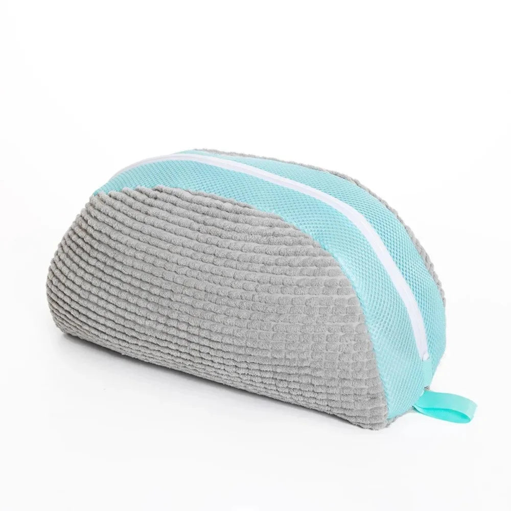Showlu Smart General portable shoe cleaner brush with handle and bristles for easy shoe cleaning and maintenance.