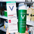 Showlu Fashion Store Vz Retinol Firming Anti-Wrinkle Serum bottle, 30ml, with smooth, brightened skin background.