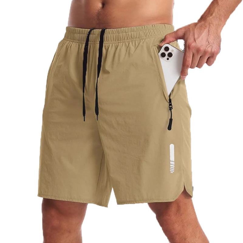 Men's sport shorts in lightweight fabric, ideal for running, gym, or beach activities, featuring a comfortable fit and sporty design.
