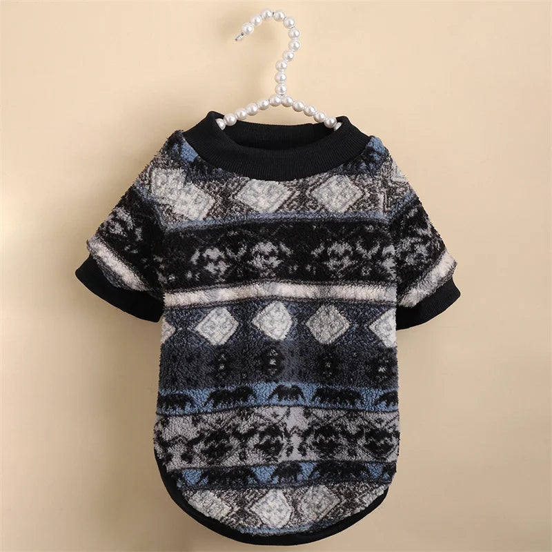 XLeiPet National Style dog hoodie, warm retro winter pet sweater with cozy fabric, ideal for keeping dogs stylish and comfortable.