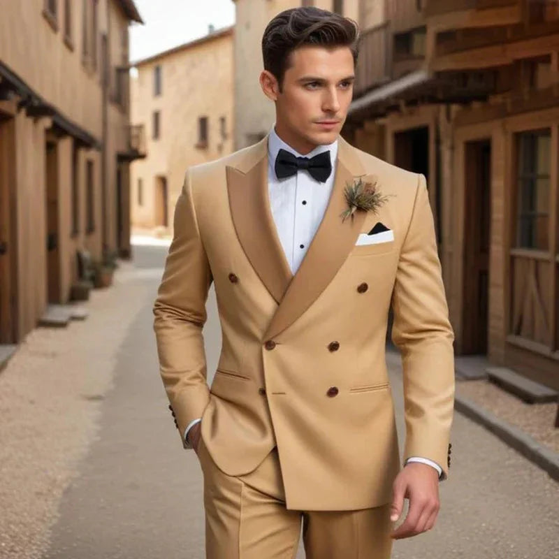 SHOWLU men's double-breasted slim fit wedding suit blazer, tailored, stylish, in dark fabric with notch lapels and structured shoulders.
