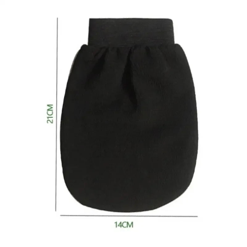 Showlu Smart General exfoliating bath scrub glove with textured surface for gentle skin exfoliation and cleansing.