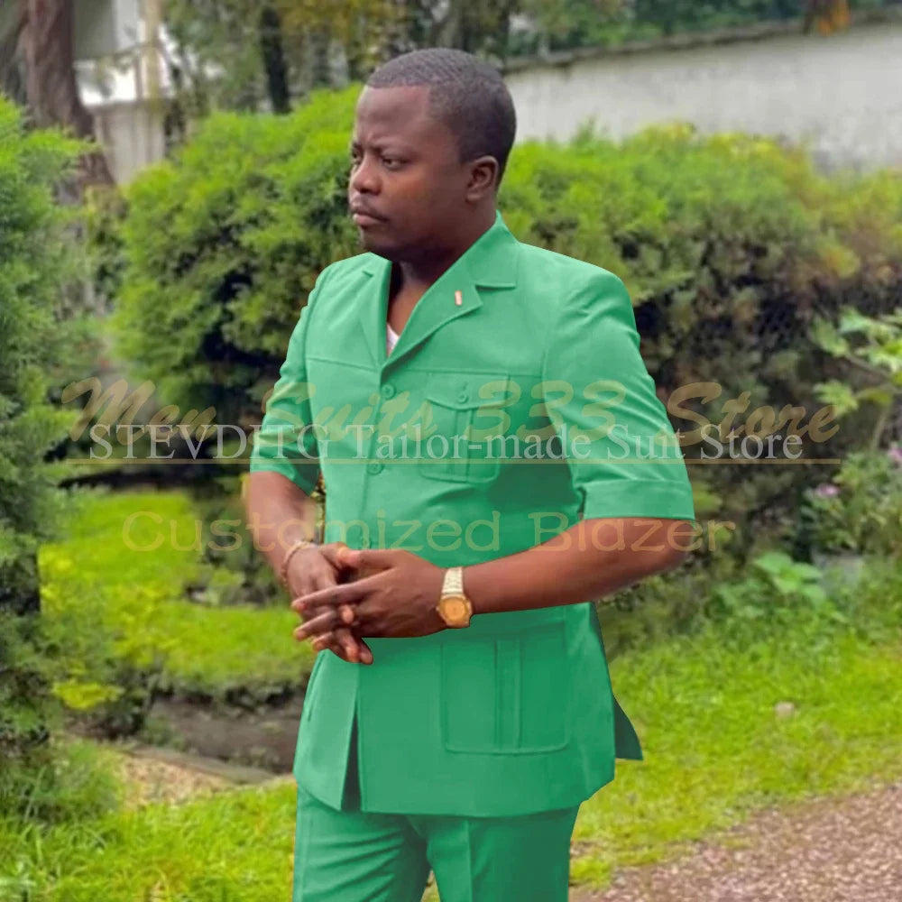 Safari men’s short sleeve suit set with single-breasted jacket and pants, stylish African fashion by Showlu Fashion.