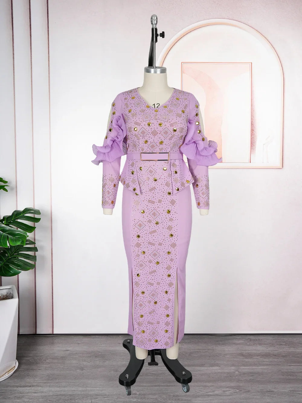 Elegant African women's long evening gown by Showlu Fashion, perfect for weddings, parties, and autumn fashion.