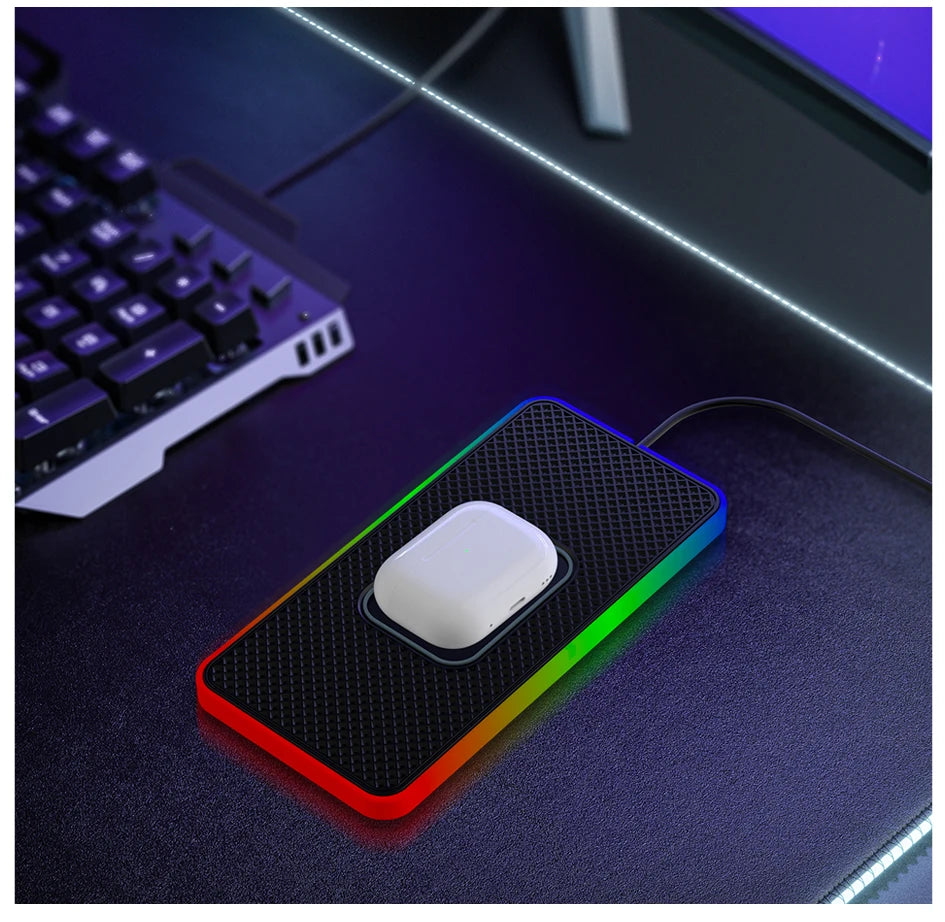 Showlu Smart General Brorikoy 15W Qi wireless car charger with silicone pad for secure phone mounting and fast charging.