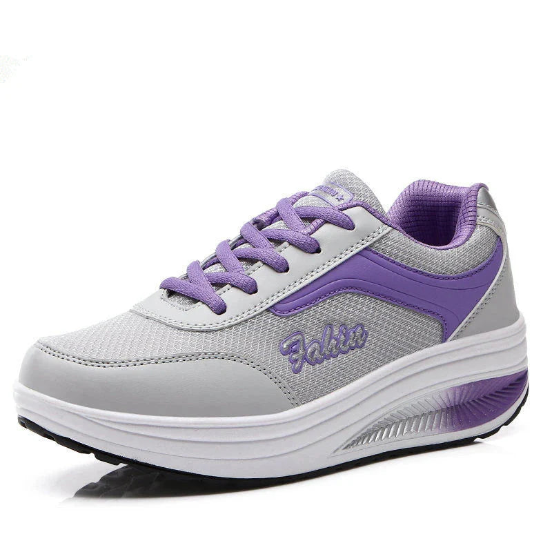 Women’s breathable mesh walking sneakers by LIZUXIE featuring platform flats and stylish design for comfortable everyday wear.