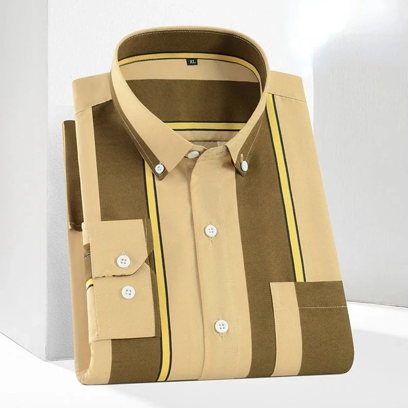 Men's printed long-sleeved striped shirt with front pocket, slim fit, casual Korean fashion for spring and autumn wear.