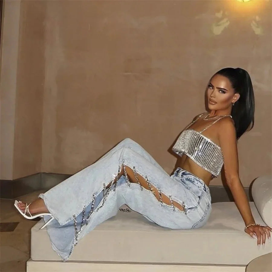Showlu Women's high waist wide-leg baggy jeans with crystal chain detail in Y2K denim style, featuring a relaxed fit and trendy design.