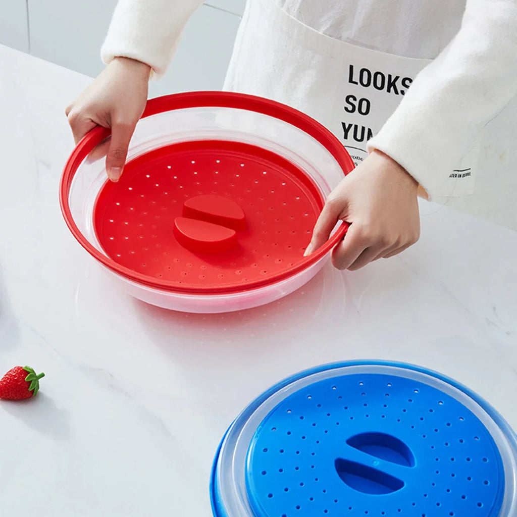 Showlu Smart General silicone microwave cover with vent holes, designed to prevent splatters and keep food warm during heating.