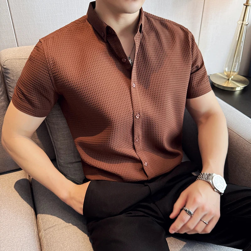 Men's brown short sleeve Thin Waffle shirt by Showlu Fashion, non-iron slim business shirt with a clean, professional look.