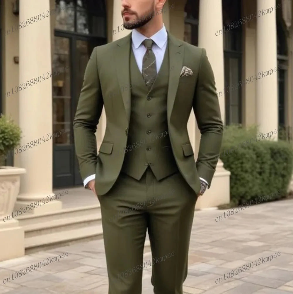 Orange men's 3-piece formal suit with blazer, vest, and pants, ideal for weddings, parties, and business occasions.