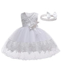 Flower girl dress for first communion, princess style, made of tulle, suitable for baptism, wedding, or birthday celebrations.