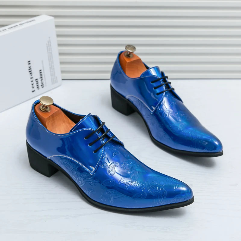 Blue and black men's pointed lace-up loafers with formal and wedding style, featuring elegant charm details.