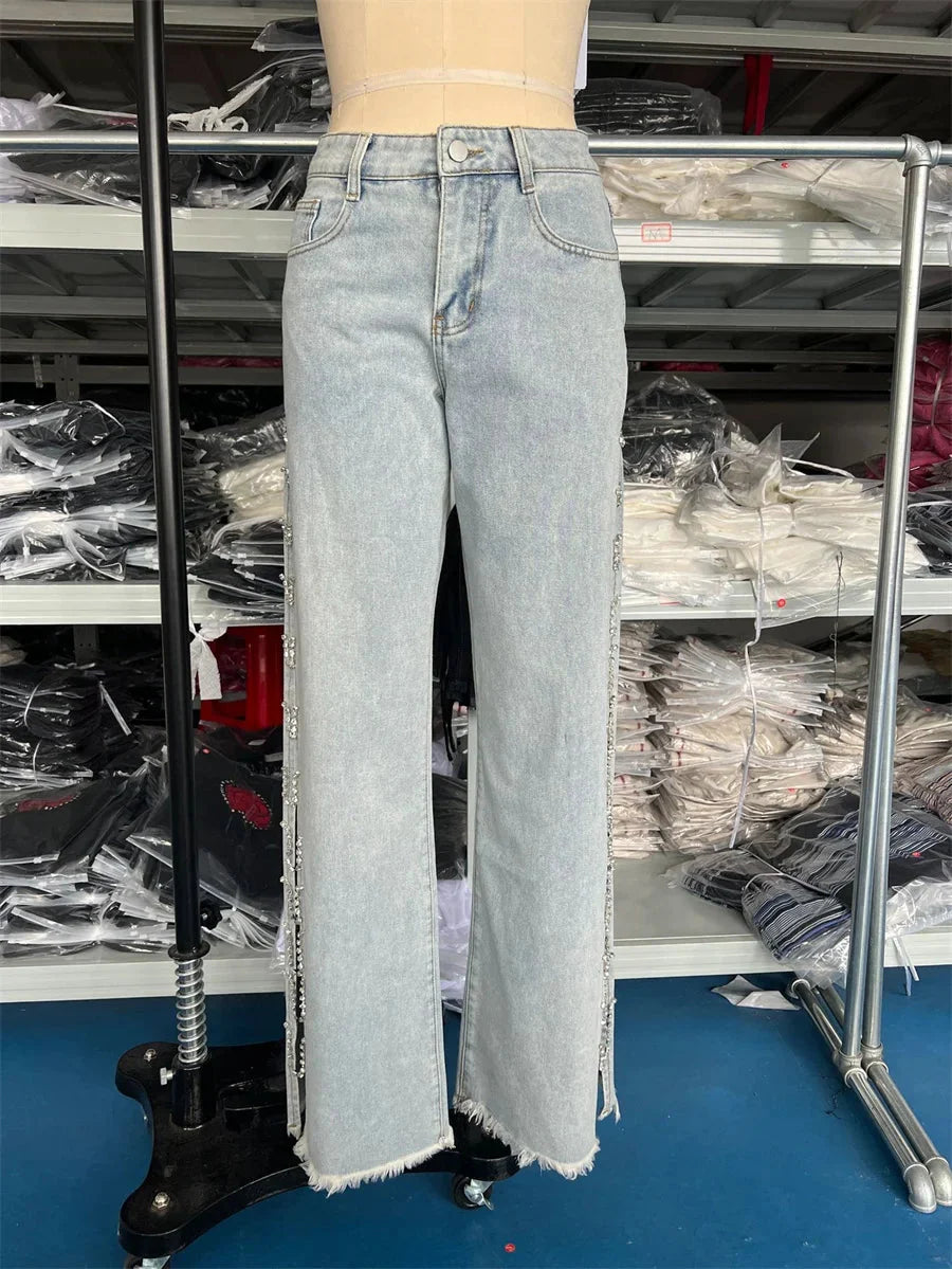 Showlu Women's high waist wide-leg baggy denim jeans with crystal chain detail, Y2K style, in classic blue denim.