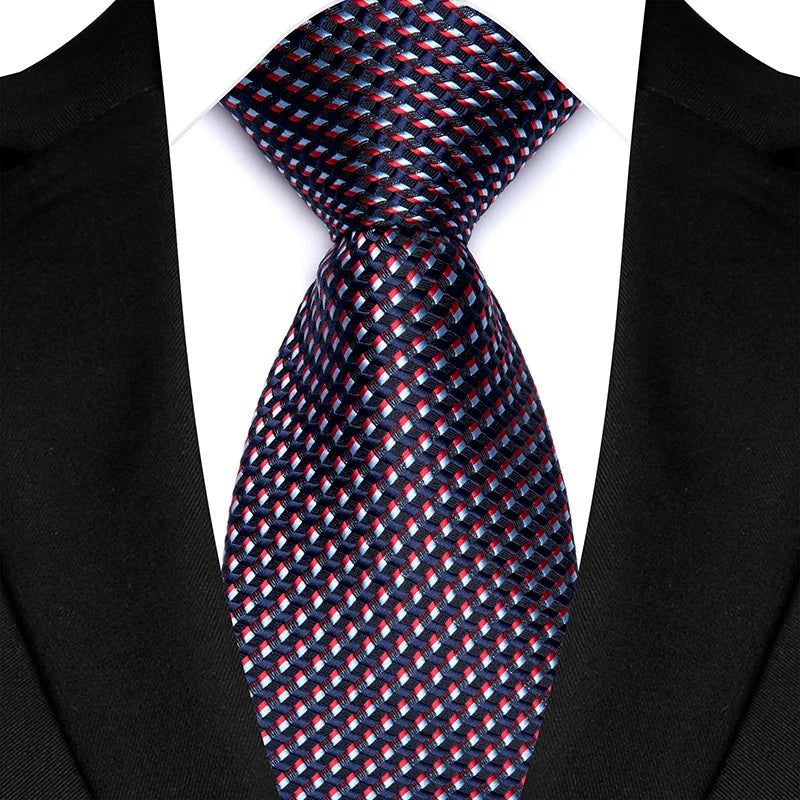 Luxury 8cm men's polka dot jacquard woven necktie by Showlu Fashion, ideal for wedding, business, or party occasions.