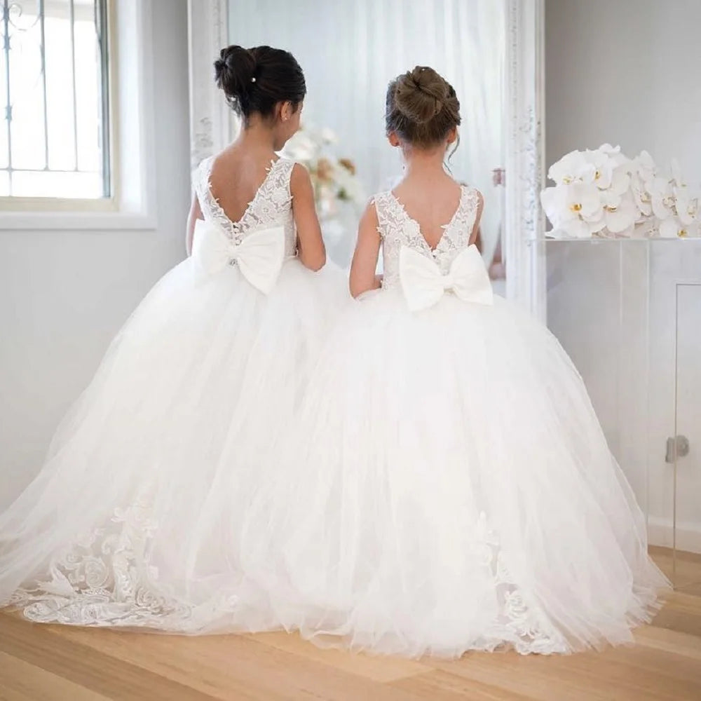 Babyonline flower girl dress by Showlu Fashion Store, lace and tulle first communion ball gown with floral details and elegant design.