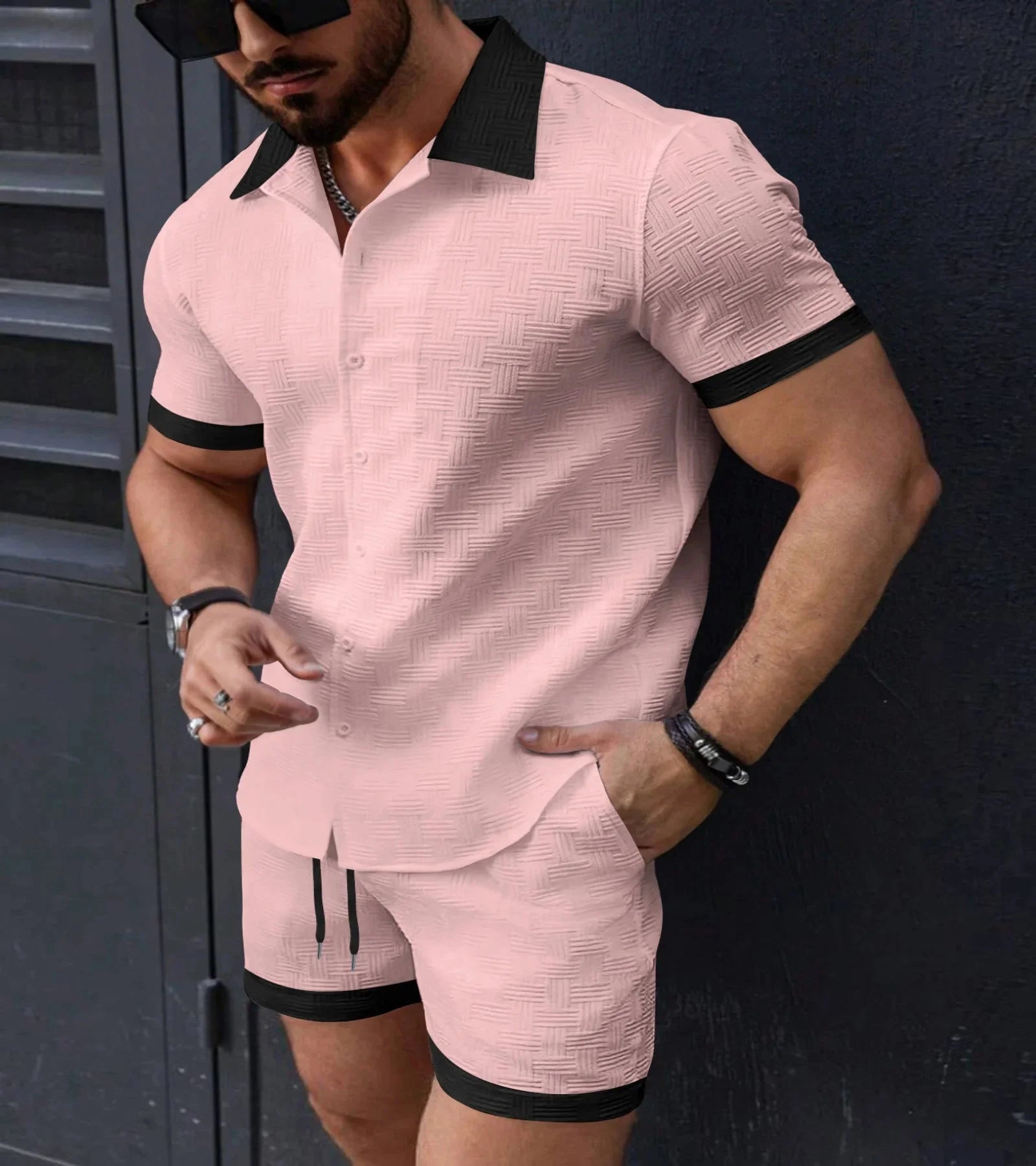 Men's casual two-piece summer beach suit by BOILEN HENG XIN, made of polyester, featuring a lightweight, comfortable design suitable for beachwear.