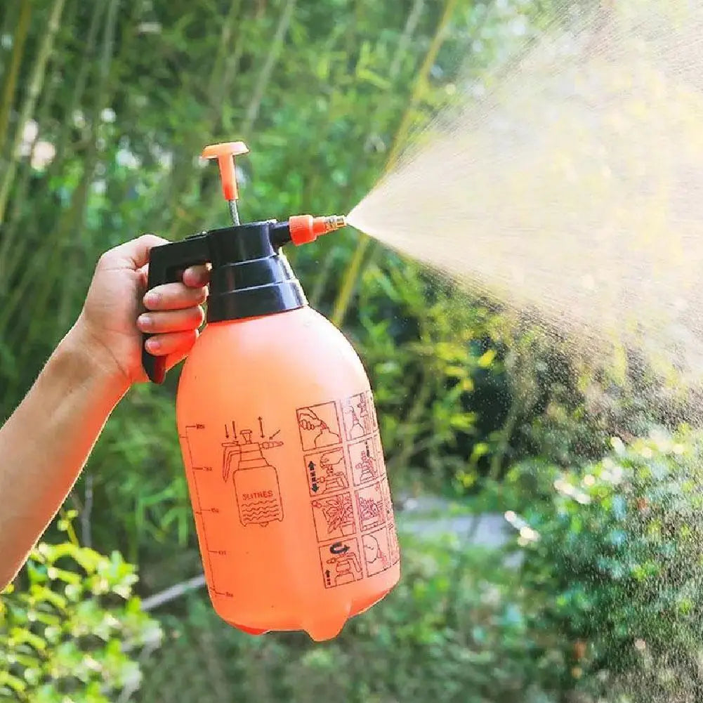 Showlu Smart General high-pressure spray bottle with a sleek design, ready for cleaning or gardening tasks.