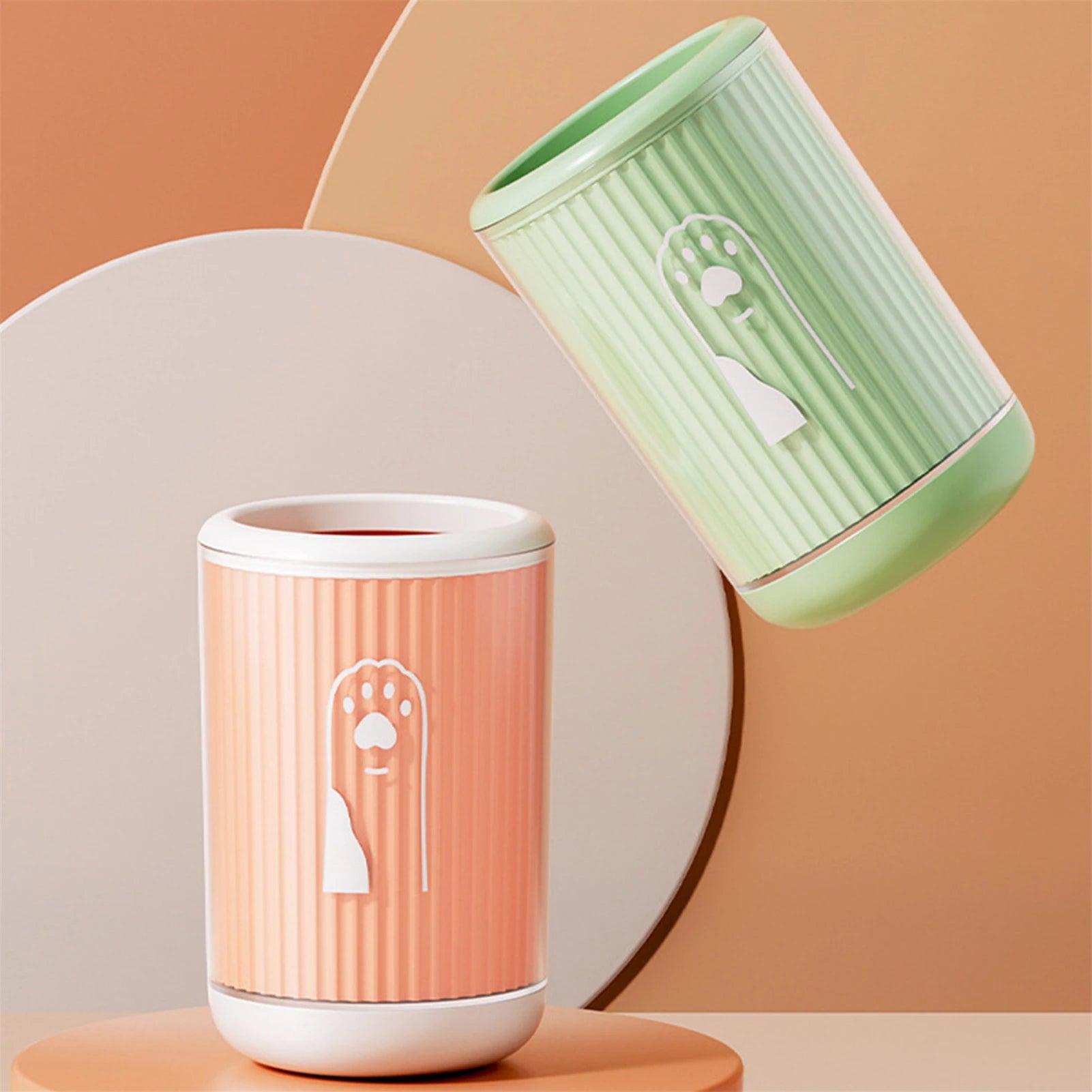 Showlu Smart General Pet Paw Cleaner Cup with soft silicone bristles for easy cleaning of pet paws.