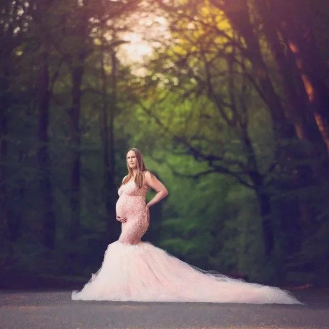 Wheat&Turtle lace maternity gown by SHOWLU FASHION, short sleeve maxi dress designed for maternity photography and special occasions.