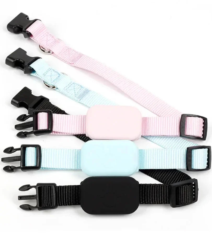 Mini Bluetooth GPS pet tracker for dogs by Showlu, compact anti-lost smart locator with key features visible in the image.