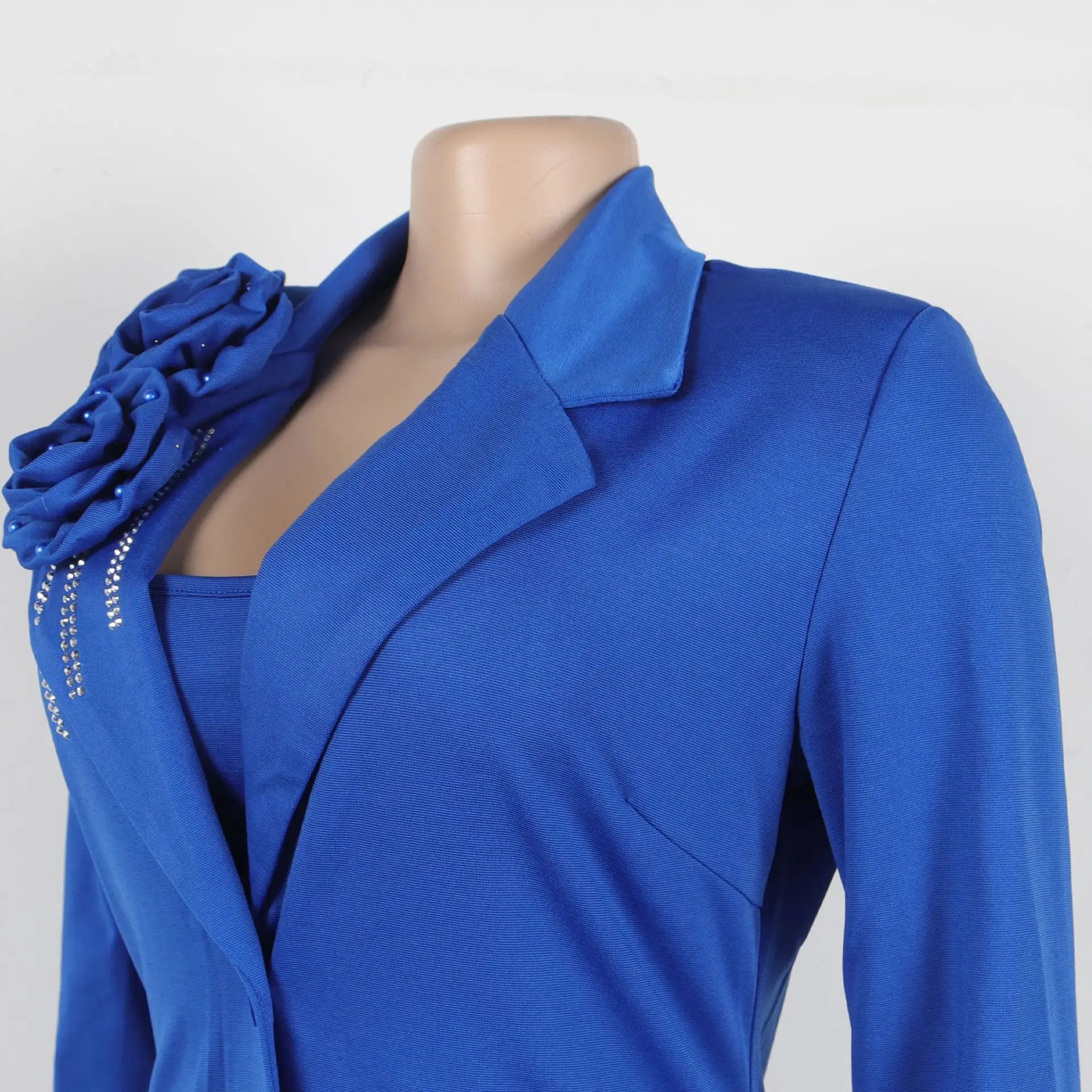 Elegant floral two-piece suit jacket and mid-calf dress with diamond accents, showcased by SHOWLU FASHION STORE.