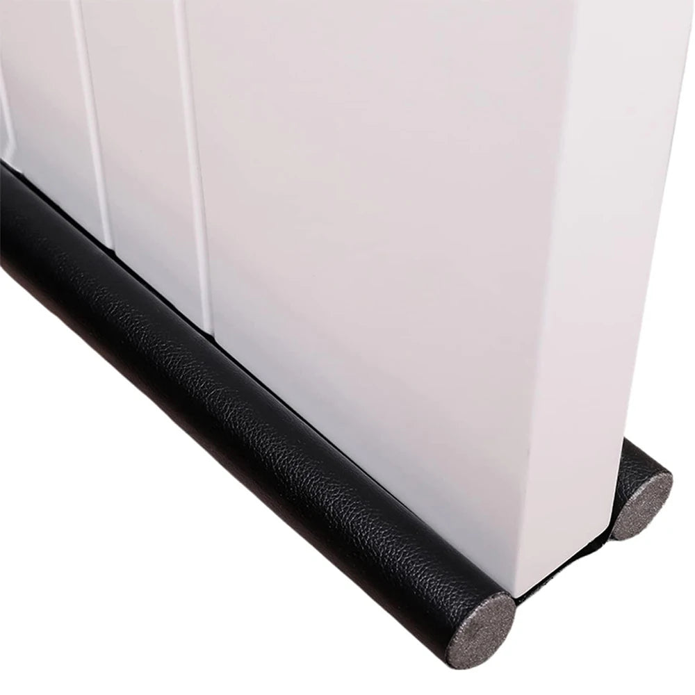 Showlu Smart General anti-dust door seal strip installed along a door frame to block dust and drafts effectively.