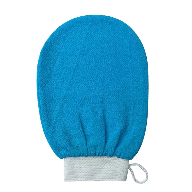 Showlu Smart General exfoliating bath scrub glove with textured surface for gentle skin exfoliation and cleansing.