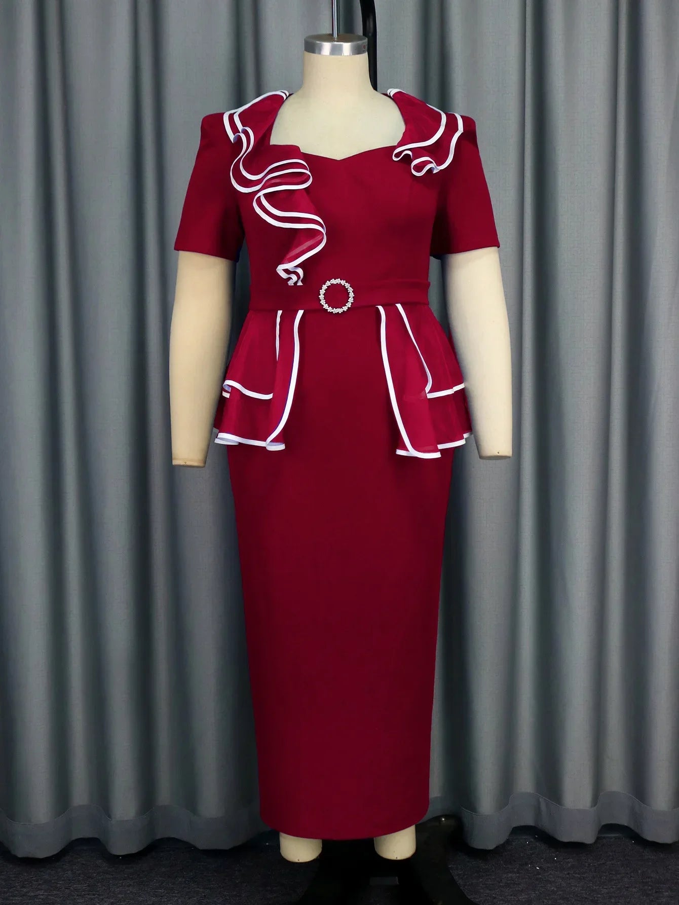 African summer dress for women by Showlu Fashion featuring short sleeves, V-neck, slim fit, suitable for office or parties.