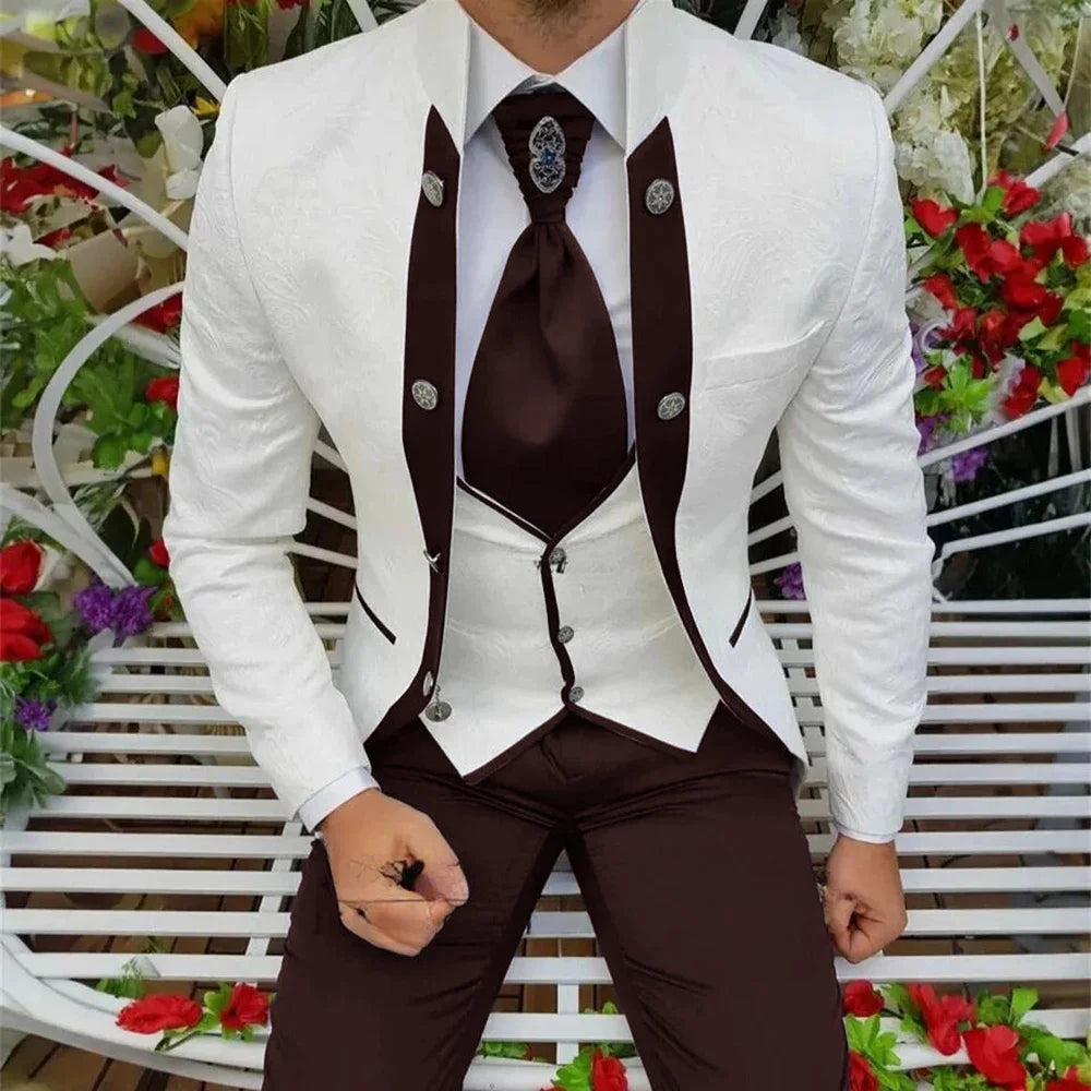 Royal blue Showlu men's 3-piece wool tuxedo suit with jacket, vest, and trousers, perfect for weddings and formal occasions.