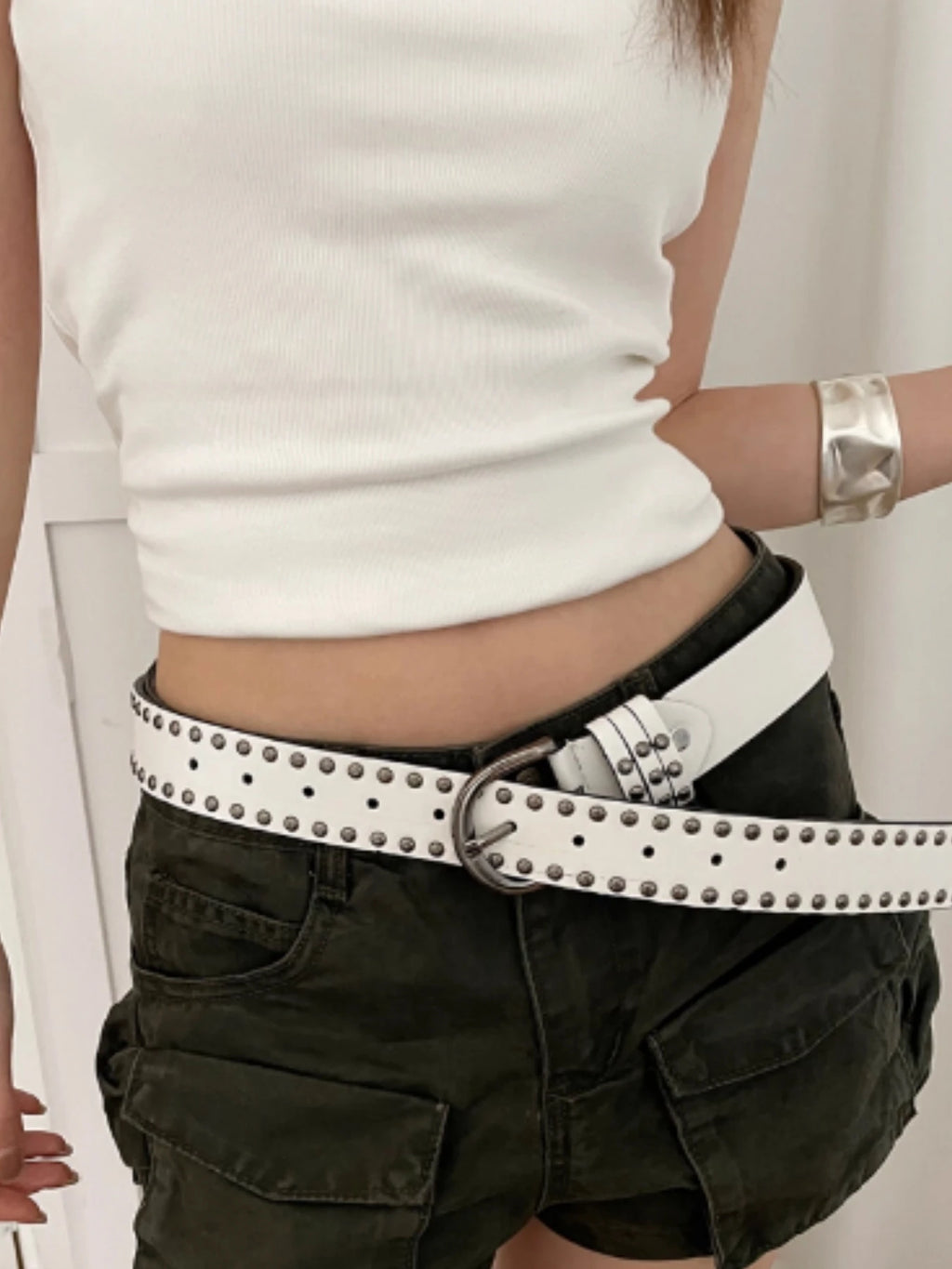 Soft face needle buckle waistband with rivets, stylish jean decoration, designed for versatile fashionable Y2K dress and denim styles.