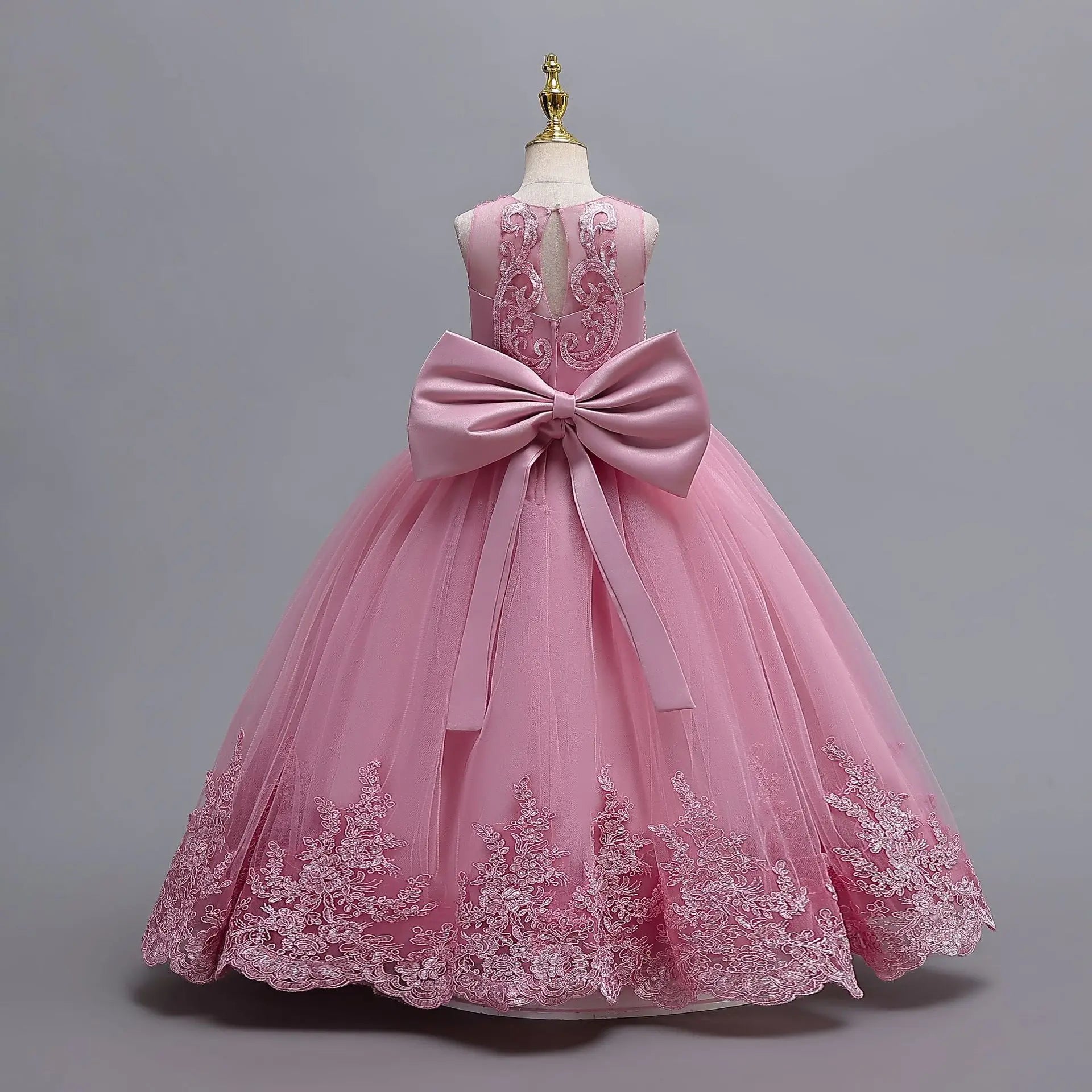 Elegant girl princess dress for ages 4-12, sheer fabric, long carnival evening style, perfect for birthday parties and summer events.