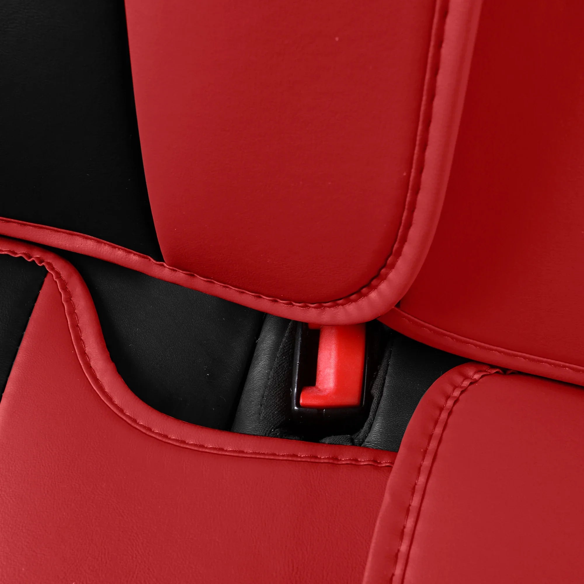 SHOWLU Universal 5-Seater Car Seat Cover set in artificial leather, includes five pieces for full vehicle seat protection.