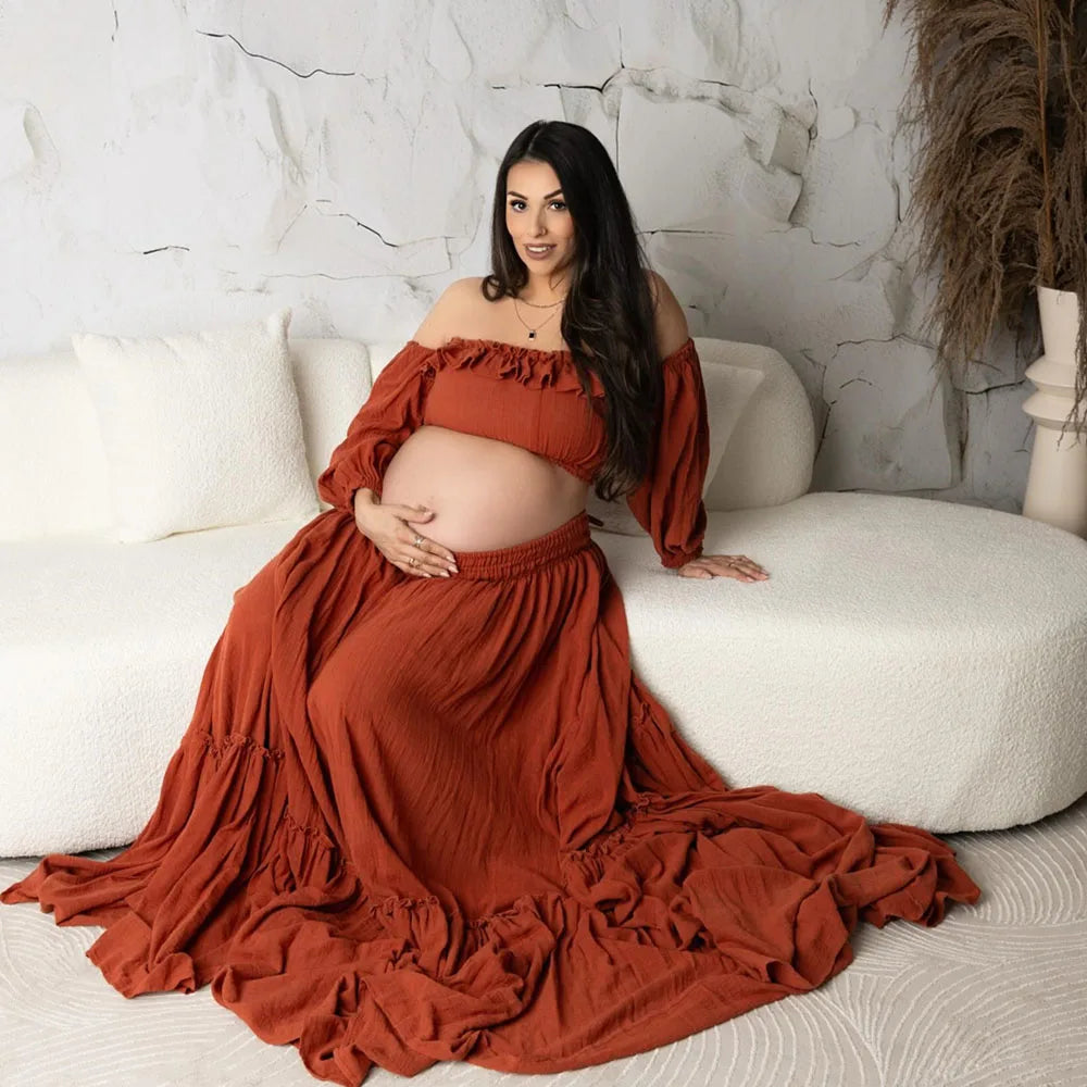 Showlu Bohemian 2-piece maternity photography gown set with linen and cotton, featuring flowing fabric and relaxed fit for elegant maternity photos.