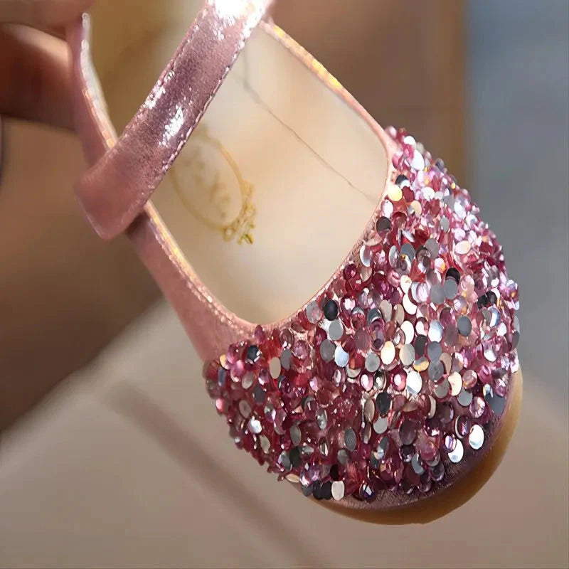 KushyShoo girls glitter princess toddler flat dance sandals with sparkly design and open toes, perfect for special occasions.
