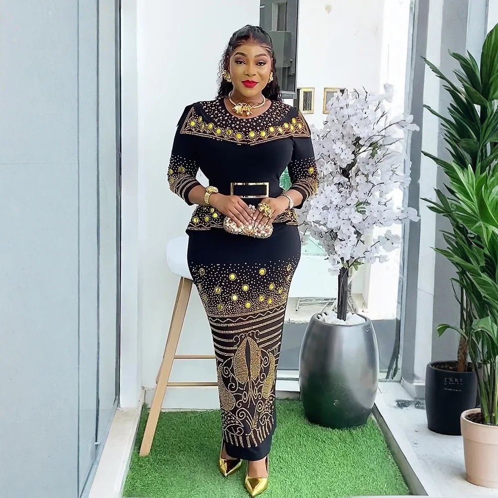 Plus size Dashiki diamond bodycon maxi dress for women featuring vibrant African-inspired patterns and elegant fit.
