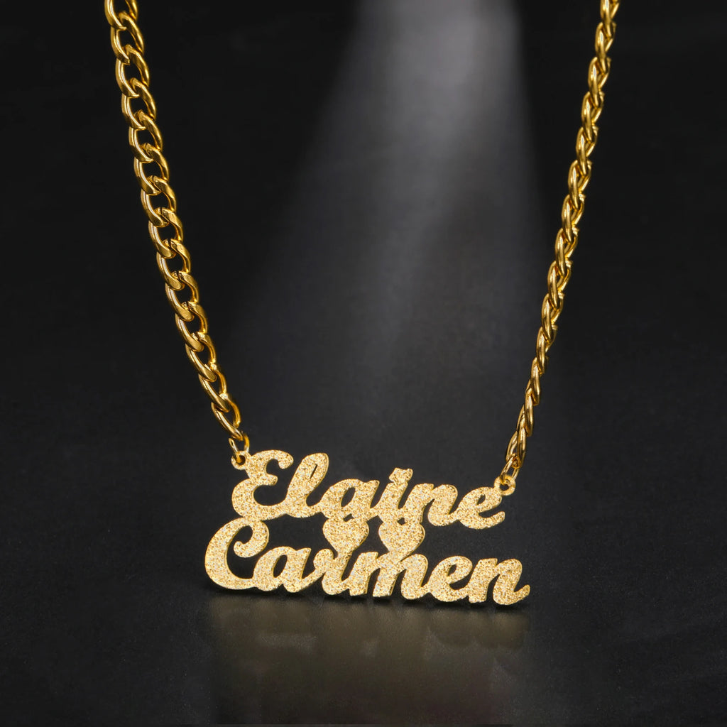 Personalized stainless steel gold choker necklace with custom name by Sipuris, featuring a sleek and stylish design.